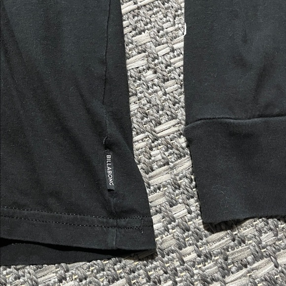 BillaBong | Men’s Core Fit Long Sleeved Shirt - Picture 2 of 8